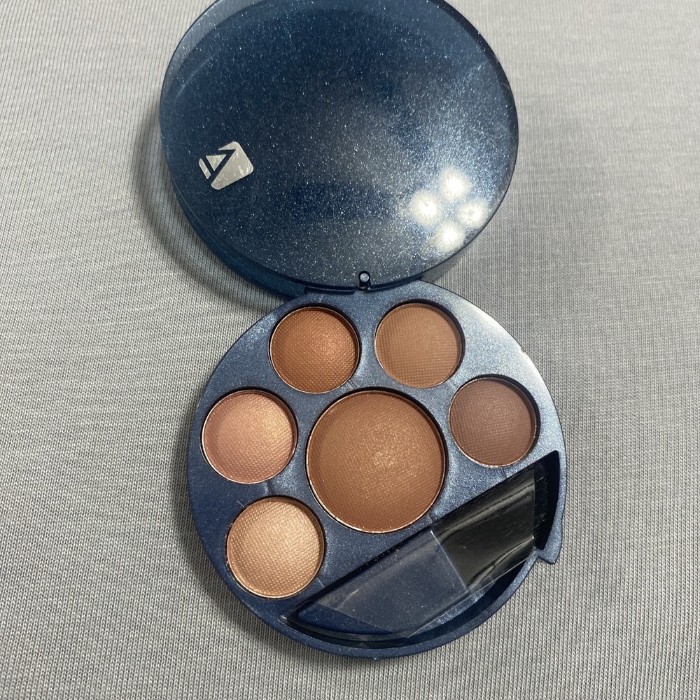 NEW AVON shimmer swirls face‎ powder blush highlighter - sun bronzed
